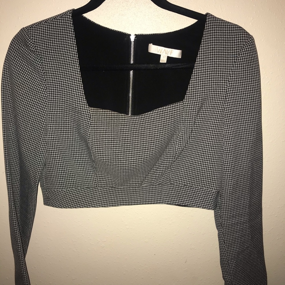 Cropped Gray Longsleeve Top